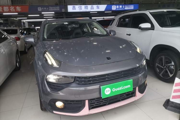 Used Lynk & Co 02 2019 1.5T DCT Two-Wheel Drive Sporty Version China VI Standard Front Right 45 Deg