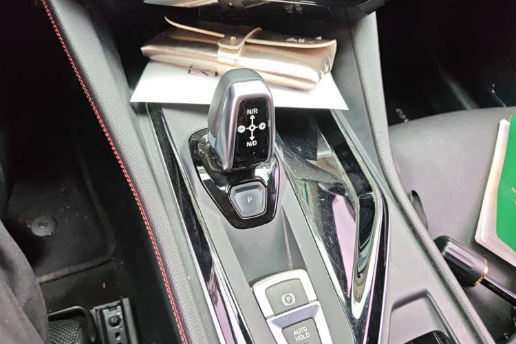 Used Lynk & Co 02 2019 1.5T DCT Two-Wheel Drive Sporty Version China VI Standard Gear Lever