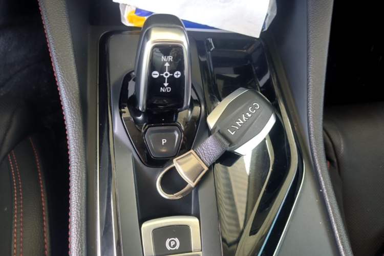 Used Lynk & Co 02 2019 1.5T DCT Two-Wheel Drive Sporty Version China VI Standard Gear Lever