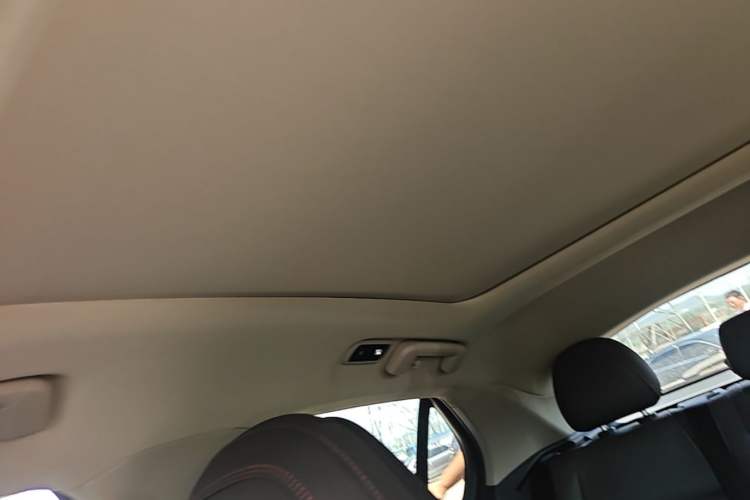 Used Lynk & Co 02 2019 High-Energy Edition 2.0T Automatic Two-Wheel Drive Shine Pro Edition China VI Standard Headliner