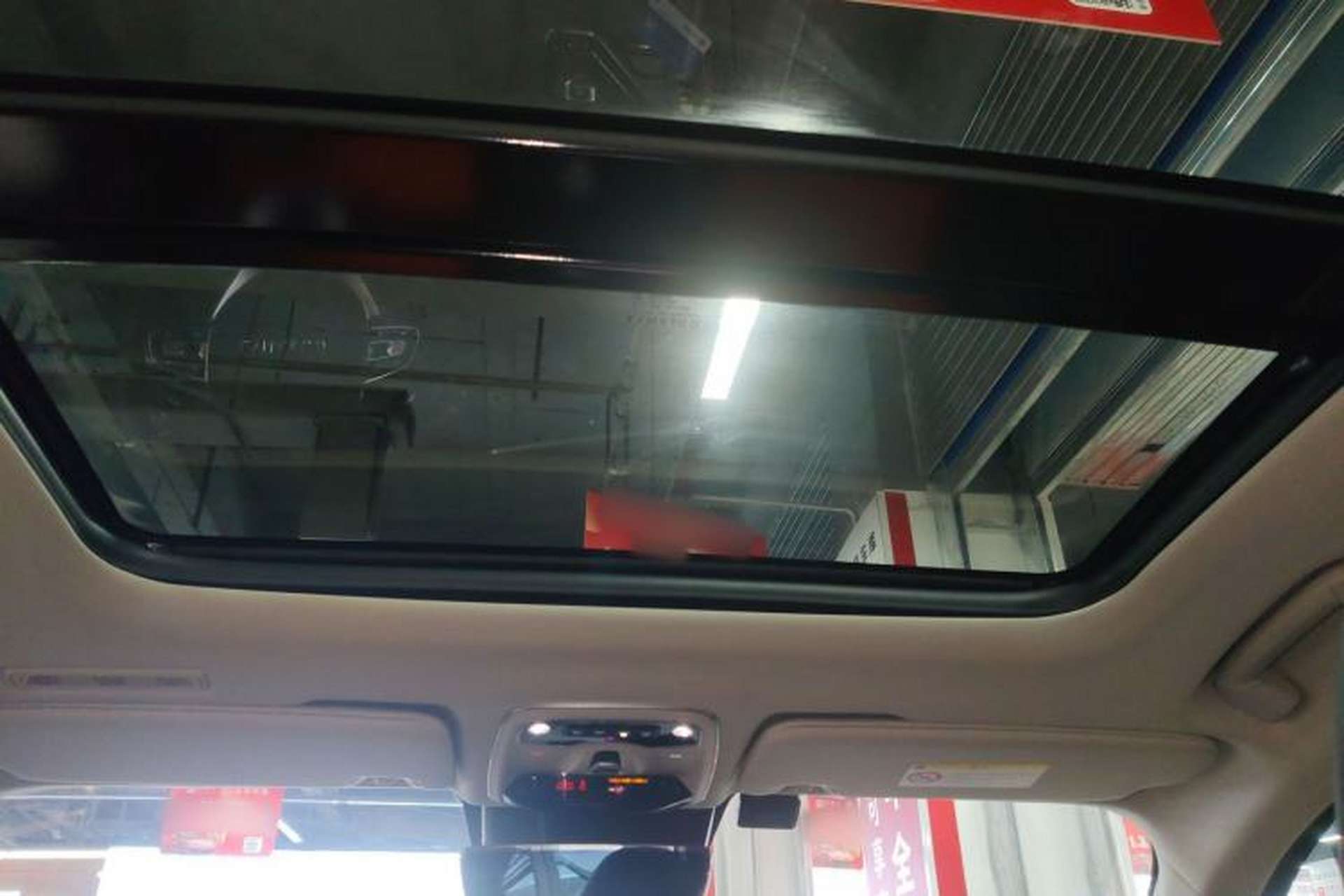 Used Lynk & Co 02 2019 1.5T DCT Two-Wheel Drive Pro Edition China VI Standard Headliner