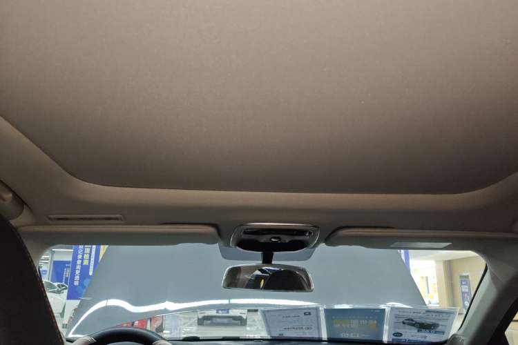 Used Lynk & Co 02 2019 High-Energy Edition 2.0T Automatic Two-Wheel Drive Rugged Version China VI Standard Headliner