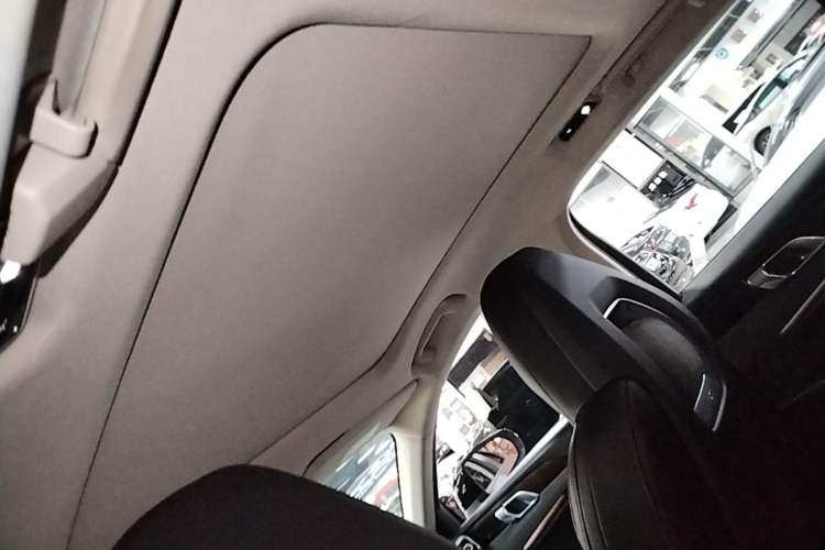 Used Lynk & Co 02 2019 High-Energy Edition 2.0T Automatic Two-Wheel Drive Pro Version China VI Standard Headliner