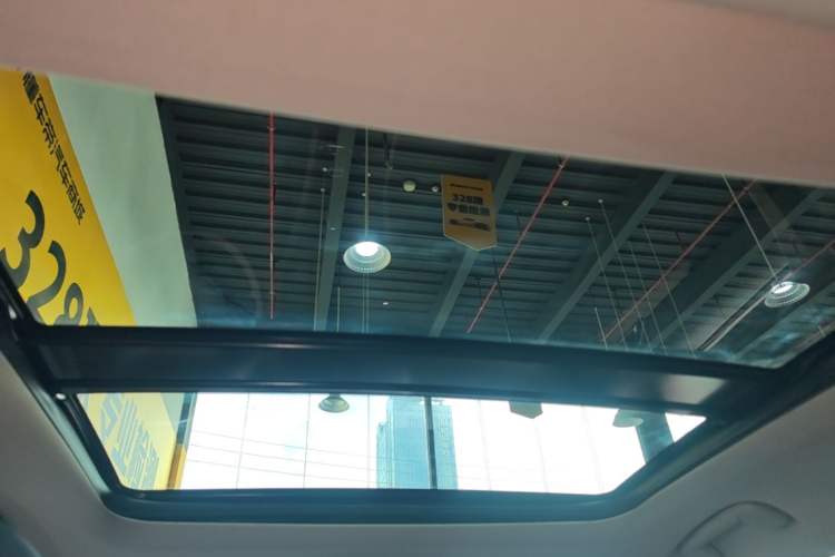 Used Lynk & Co 02 2019 1.5T DCT Two-Wheel Drive Zhaoban Version China VI Standard Headliner
