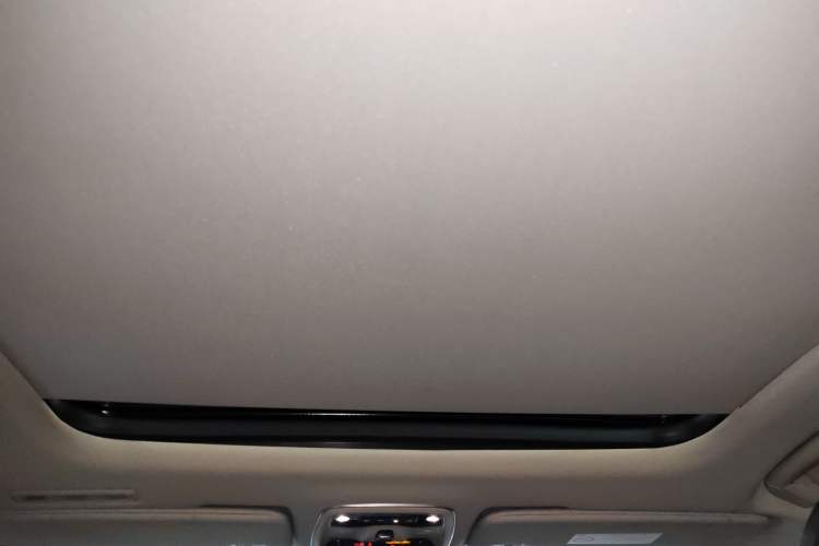 Used Lynk & Co 02 2019 High-Energy Edition 2.0T Automatic Two-Wheel Drive Shine Pro Edition China VI Standard Headliner