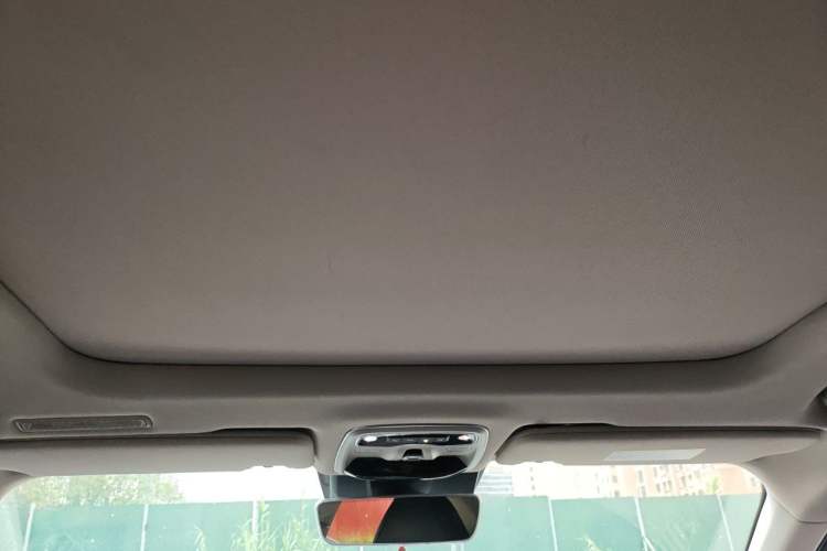 Used Lynk & Co 02 2019 High-Energy Edition 2.0T Automatic Two-Wheel Drive Pro Version China VI Standard Headliner