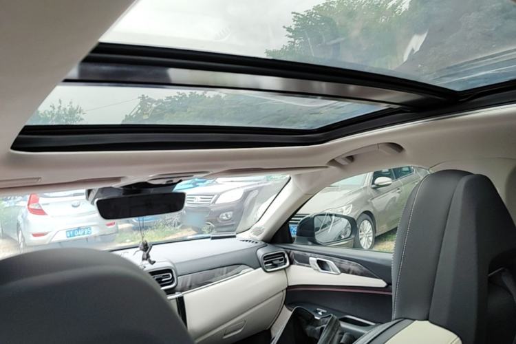 Used Lynk & Co 02 2019 High-Energy Edition 2.0T Automatic Two-Wheel Drive Shine Pro Edition China VI Standard Headliner