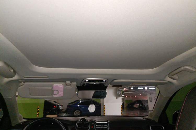 Used Lynk & Co 02 2019 1.5T DCT Two-Wheel Drive Pro Edition China VI Standard Headliner
