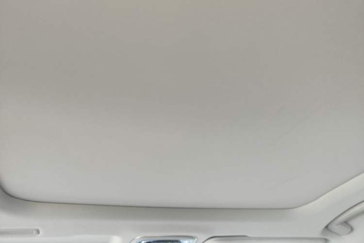 Used Lynk & Co 02 2019 1.5T DCT Two-Wheel Drive Shine Pro Edition China VI Standard Headliner