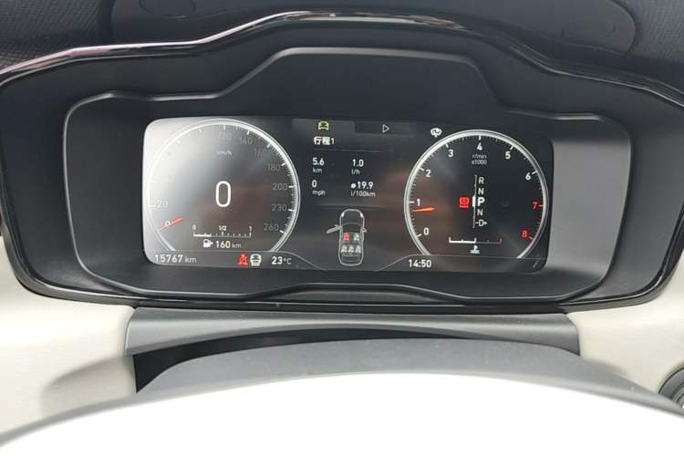 Used Lynk & Co 02 2019 High-Energy Edition 2.0T Automatic Two-Wheel Drive Shine Pro Edition China VI Standard Instrument Cluster
