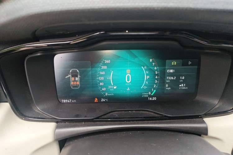 Used Lynk & Co 02 2019 1.5T DCT Two-Wheel Drive Shine Pro Edition China VI Standard Instrument Cluster