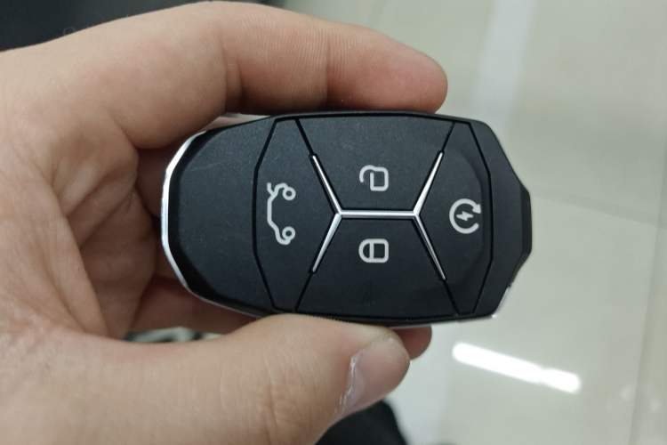 Used Lynk & Co 02 2019 High-Energy Edition 2.0T Automatic Two-Wheel Drive Rugged Version China VI Standard Interior 1