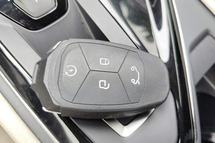 Used Lynk & Co 02 2019 High-Energy Edition 2.0T Automatic Two-Wheel Drive Shine Pro Edition China VI Standard Interior 1