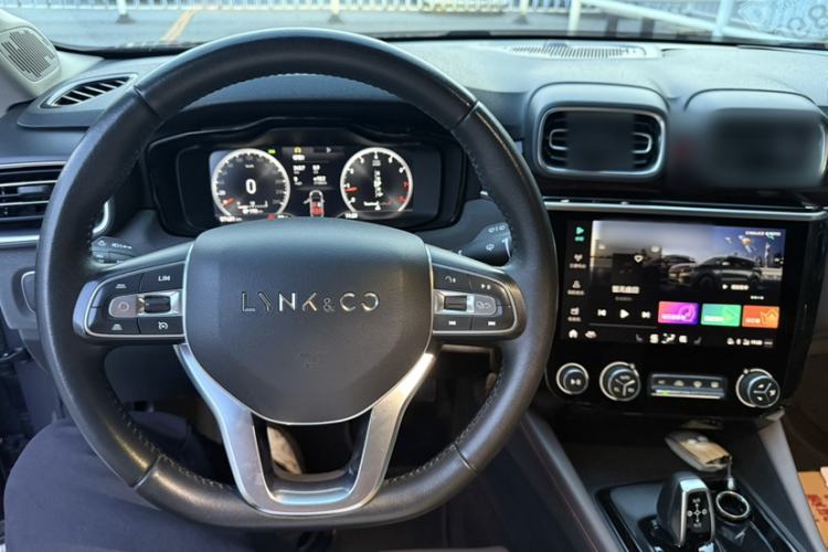 Used Lynk & Co 02 2019 High-Energy Edition 2.0T Automatic Two-Wheel Drive Shine Pro Edition China VI Standard Interior 10