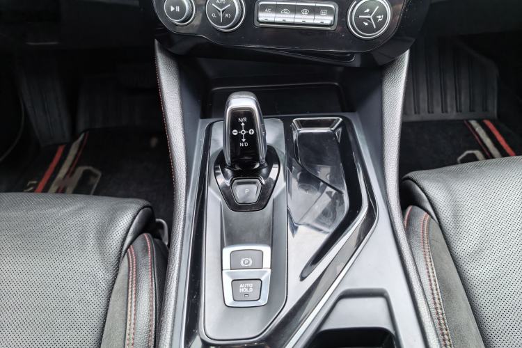 Used Lynk & Co 02 2019 1.5T DCT Two-Wheel Drive Sporty Version China VI Standard Interior 14
