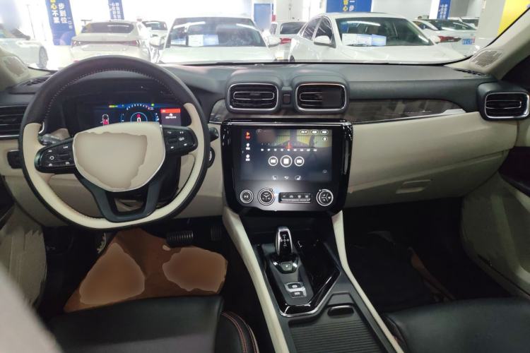 Used Lynk & Co 02 2019 1.5T DCT Two-Wheel Drive Zhaoban Version China VI Standard Interior 2