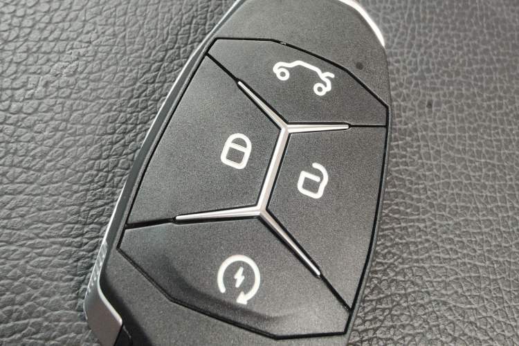 Used Lynk & Co 02 2019 High-Energy Edition 2.0T Automatic Two-Wheel Drive Shine Pro Edition China VI Standard Interior 2