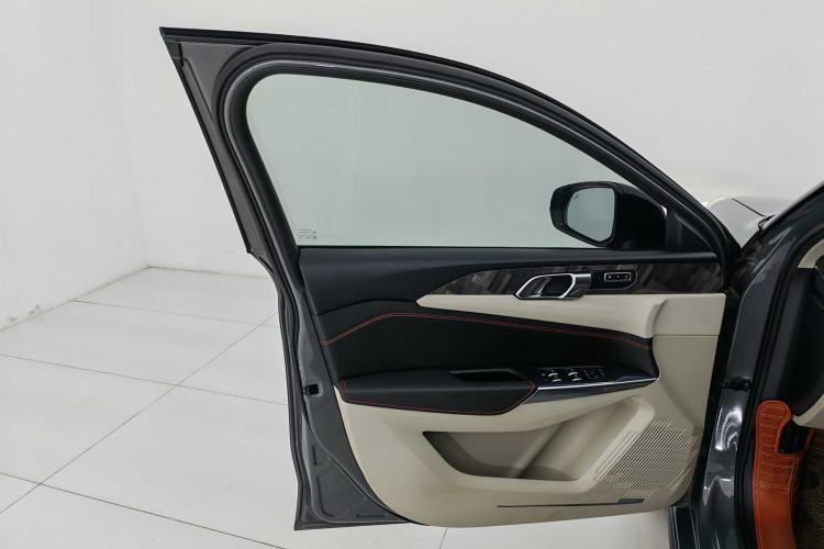 Used Lynk & Co 02 2019 1.5T DCT Two-Wheel Drive Shine Pro Edition China VI Standard Interior 8