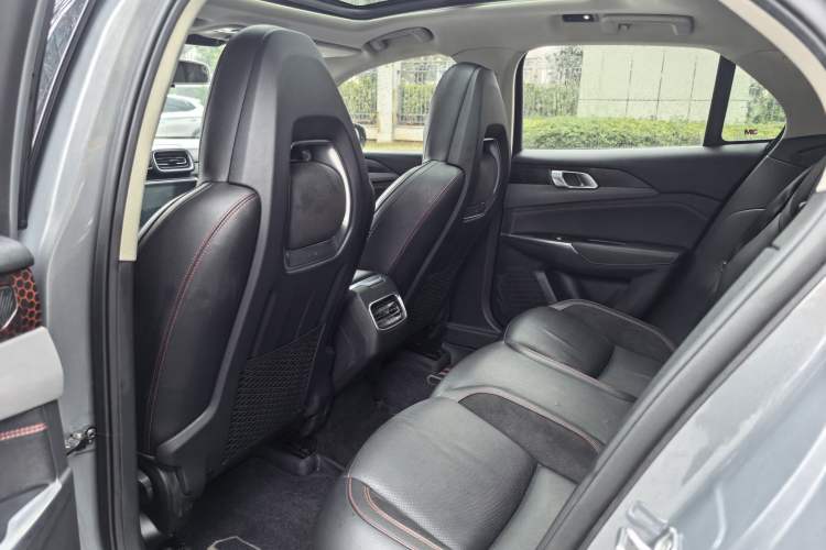 Used Lynk & Co 02 2019 1.5T DCT Two-Wheel Drive Sporty Version China VI Standard Interior 9