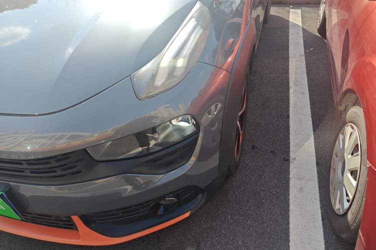 Used Lynk & Co 02 2019 High-Energy Edition 2.0T Automatic Two-Wheel Drive Shine Pro Edition China VI Standard Left Front Headlight