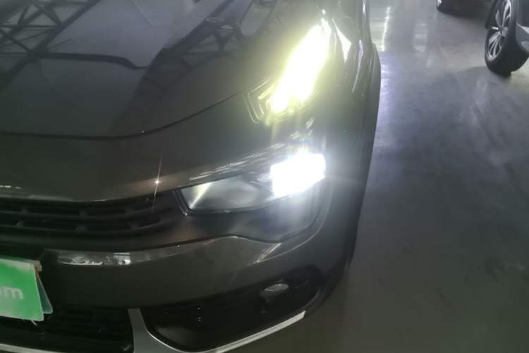 Used Lynk & Co 02 2019 High-Energy Edition 2.0T Automatic Two-Wheel Drive Pro Version China VI Standard Left Front Headlight