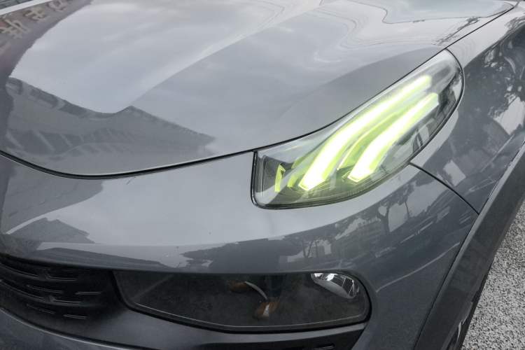 Used Lynk & Co 02 2019 1.5T DCT Two-Wheel Drive Sporty Version China VI Standard Left Front Headlight