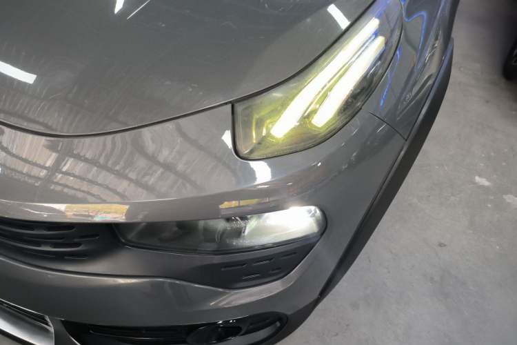 Used Lynk & Co 02 2019 High-Energy Edition 2.0T Automatic Two-Wheel Drive Rugged Version China VI Standard Left Front Headlight