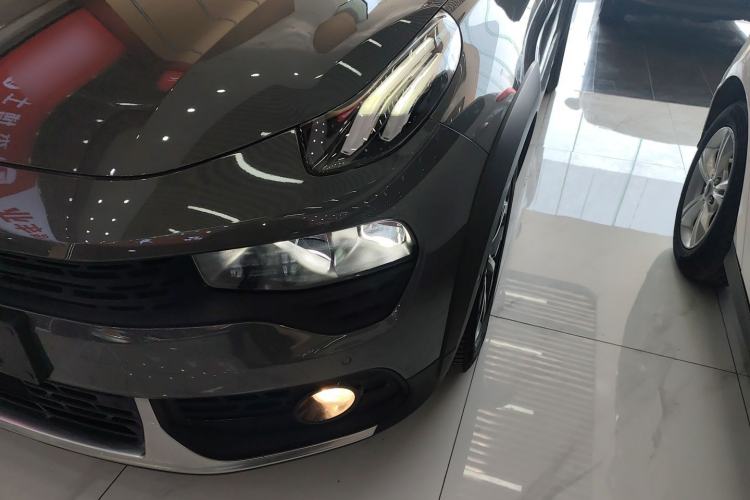 Used Lynk & Co 02 2019 1.5T DCT Two-Wheel Drive Pro Edition China VI Standard Left Front Headlight