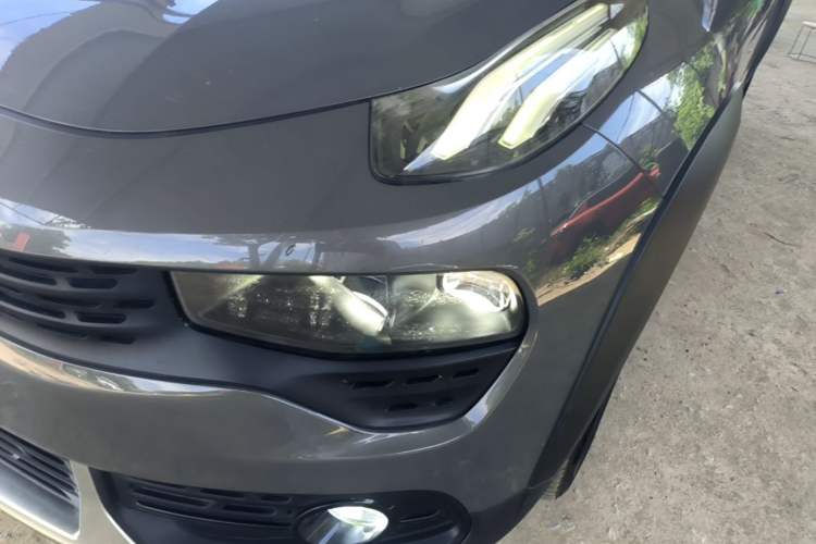 Used Lynk & Co 02 2019 1.5T DCT Two-Wheel Drive Sporty Version China VI Standard Left Front Headlight