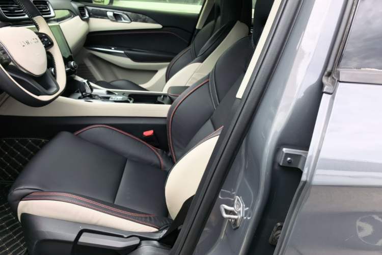 Used Lynk & Co 02 2019 1.5T DCT Two-Wheel Drive Zhaoban Version China VI Standard Left Front Seat