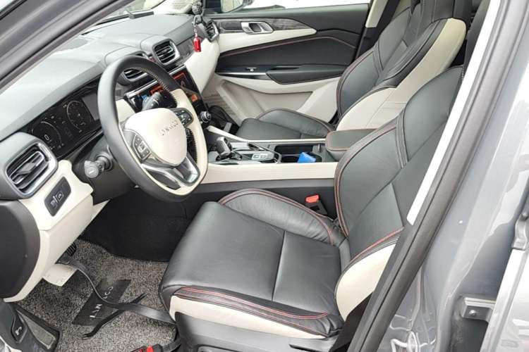 Used Lynk & Co 02 2019 High-Energy Edition 2.0T Automatic Two-Wheel Drive Shine Pro Edition China VI Standard Left Front Seat