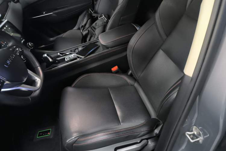 Used Lynk & Co 02 2019 High-Energy Edition 2.0T Automatic Two-Wheel Drive Rugged Version China VI Standard Left Front Seat