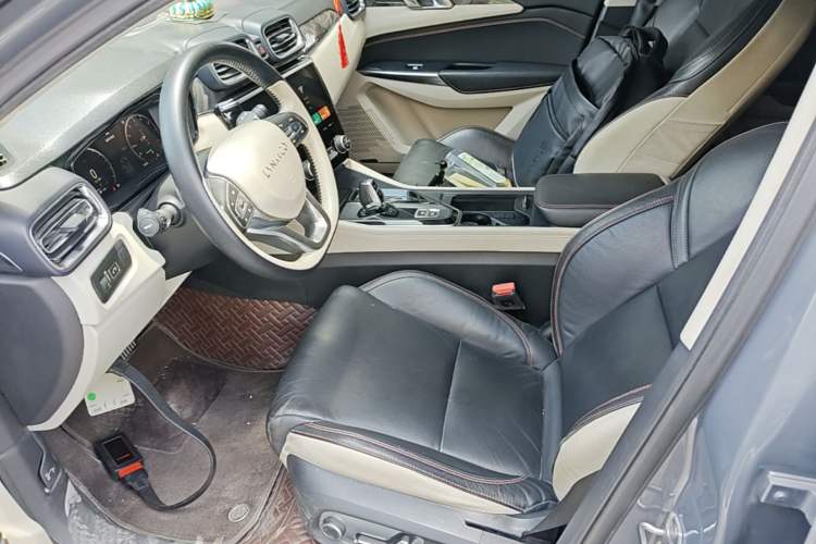 Used Lynk & Co 02 2019 1.5T DCT Two-Wheel Drive Shine Pro Edition China VI Standard Left Front Seat
