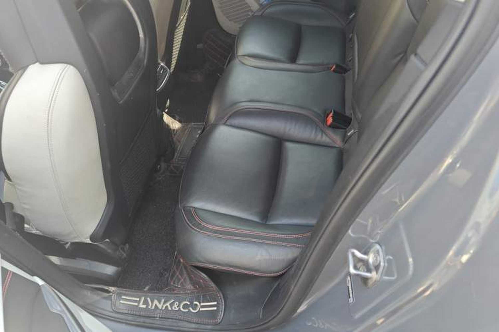 Used Lynk & Co 02 2019 High-Energy Edition 2.0T Automatic Two-Wheel Drive Shine Pro Edition China VI Standard Left Rear Seat