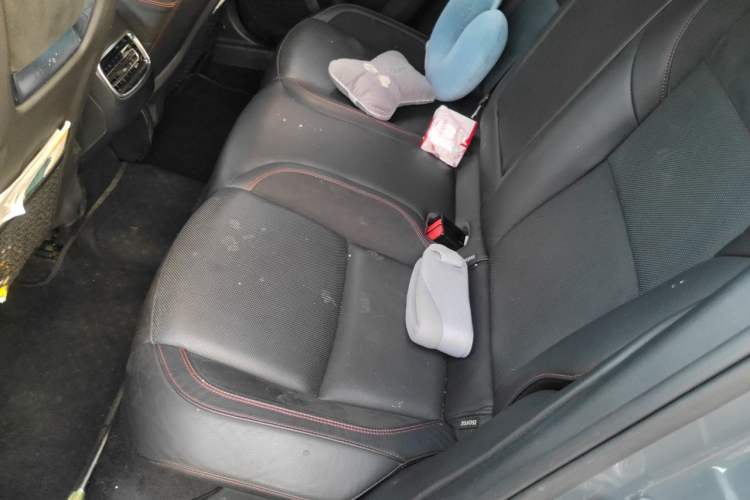 Used Lynk & Co 02 2019 1.5T DCT Two-Wheel Drive Sporty Version China VI Standard Left Rear Seat