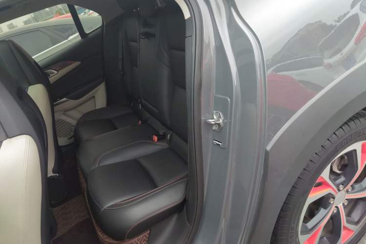 Used Lynk & Co 02 2019 1.5T DCT Two-Wheel Drive Zhaoban Version China VI Standard Left Rear Seat