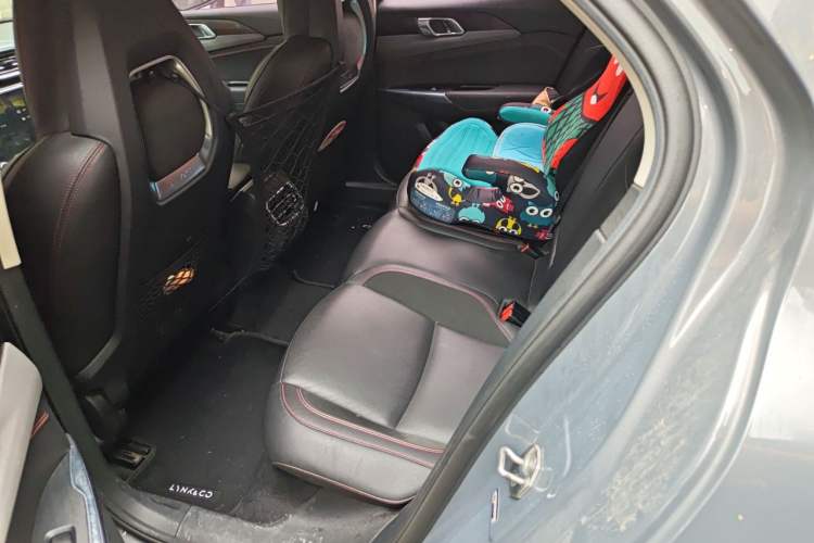 Used Lynk & Co 02 2019 1.5T DCT Two-Wheel Drive Sporty Version China VI Standard Left Rear Seat