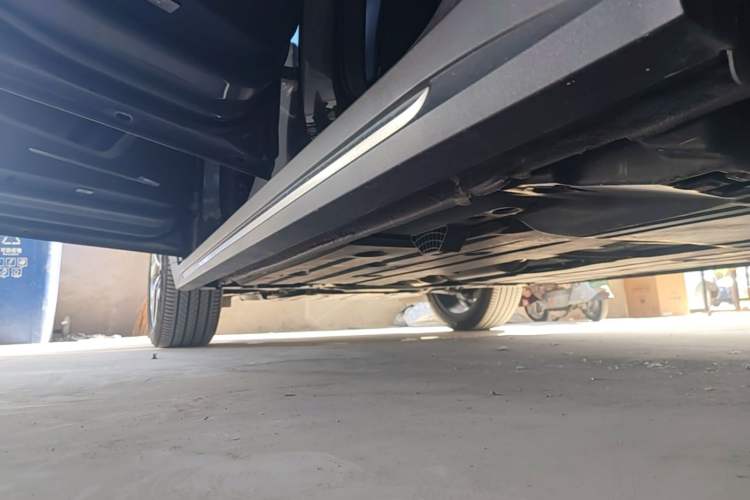 Used Lynk & Co 02 2019 1.5T DCT Two-Wheel Drive Pro Edition China VI Standard Left Side Sill