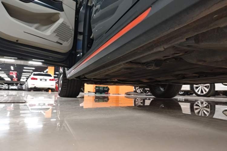 Used Lynk & Co 02 2019 1.5T DCT Two-Wheel Drive Zhaoban Version China VI Standard Left Side Sill