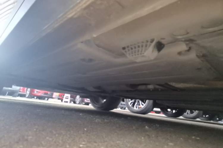 Used Lynk & Co 02 2019 1.5T DCT Two-Wheel Drive Pro Edition China VI Standard Left Side Sill