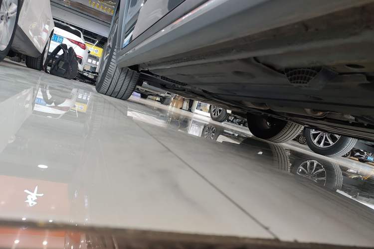 Used Lynk & Co 02 2019 1.5T DCT Two-Wheel Drive Pro Edition China VI Standard Left Side Sill