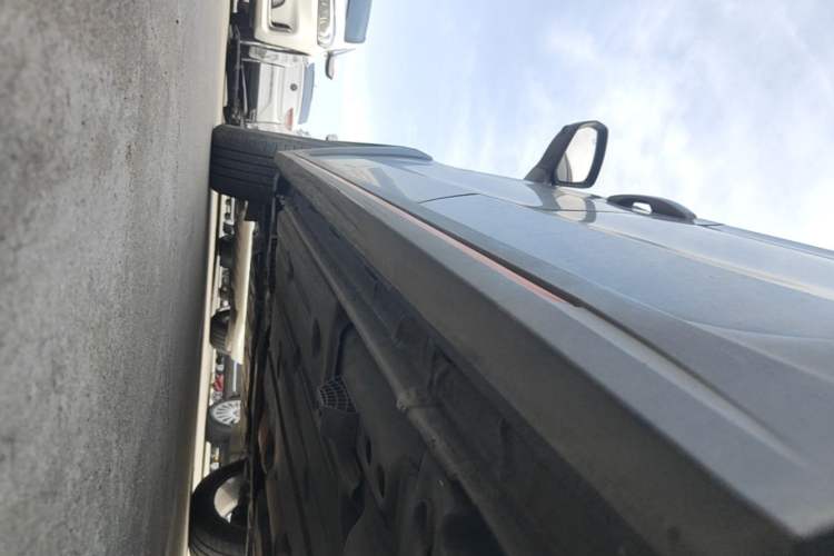 Used Lynk & Co 02 2019 1.5T DCT Two-Wheel Drive Shine Pro Edition China VI Standard Left Side Sill