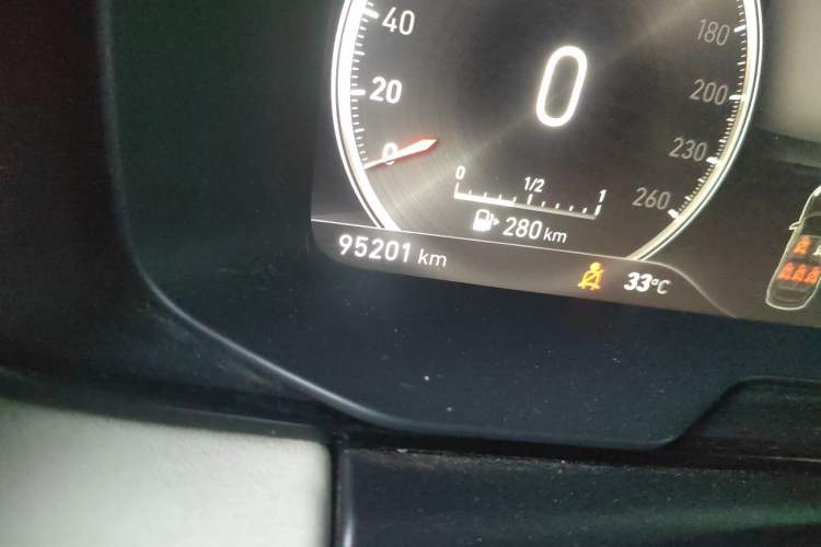 Used Lynk & Co 02 2019 1.5T DCT Two-Wheel Drive Zhaoban Version China VI Standard Odometer Close Up