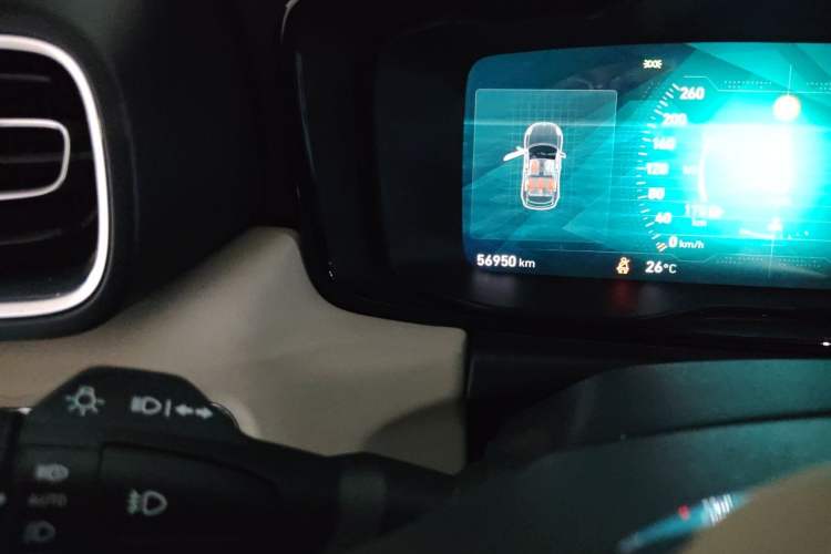 Used Lynk & Co 02 2019 1.5T DCT Two-Wheel Drive Shine Pro Edition China VI Standard Odometer Close Up