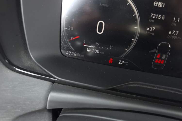 Used Lynk & Co 02 2019 1.5T DCT Two-Wheel Drive Sporty Version China VI Standard Odometer Close Up