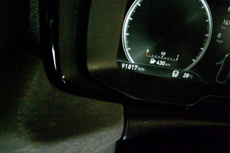 Used Lynk & Co 02 2019 1.5T DCT Two-Wheel Drive Pro Edition China VI Standard Odometer Close Up