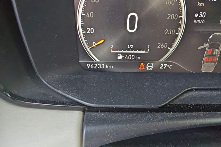 Used Lynk & Co 02 2019 High-Energy Edition 2.0T Automatic Two-Wheel Drive Shine Pro Edition China VI Standard Odometer Close Up