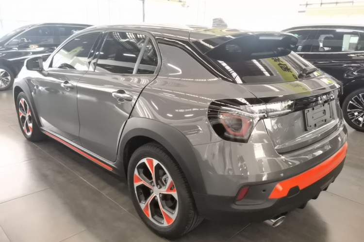 Used Lynk & Co 02 2019 1.5T DCT Two-Wheel Drive Zhaoban Version China VI Standard Rear Left 45 Deg
