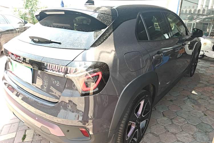 Used Lynk & Co 02 2019 High-Energy Edition 2.0T Automatic Two-Wheel Drive Shine Pro Edition China VI Standard Rear Right 45 Deg