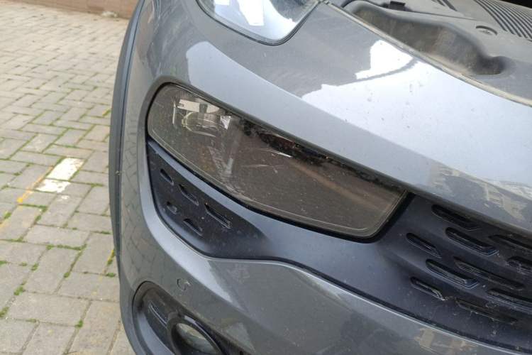 Used Lynk & Co 02 2019 1.5T DCT Two-Wheel Drive Shine Pro Edition China VI Standard Right Front Headlight